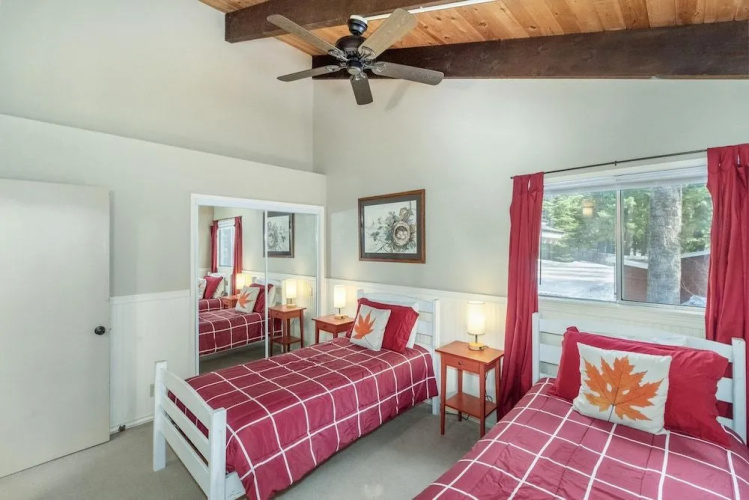 Maple Leaf Lodge