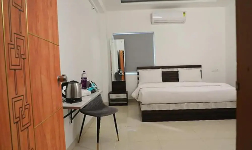 Fabhotel Athidhi
