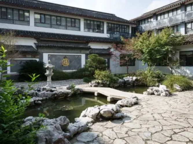 Luyi Resort Hotel