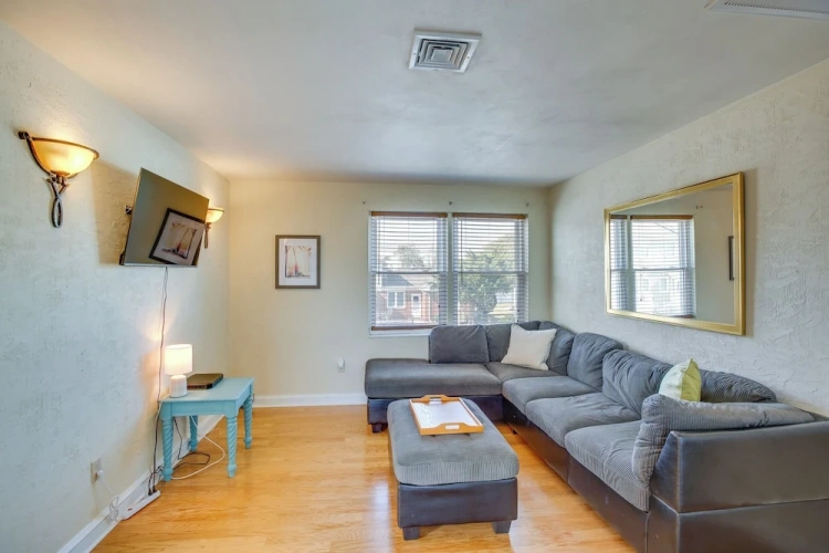 2 Bedrooms Apartment with balcony