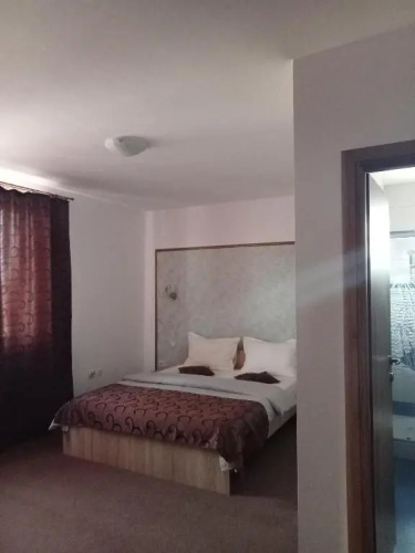 Allma'& rooms 4you