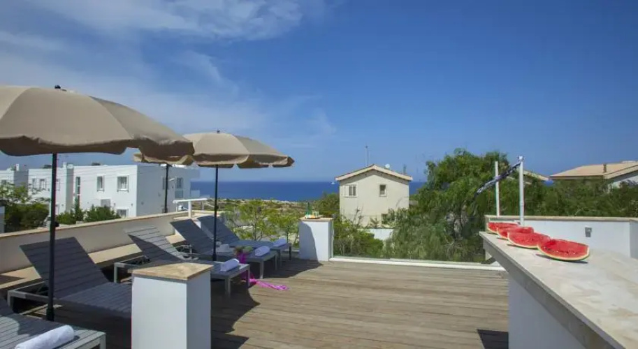 Villa Atlantis