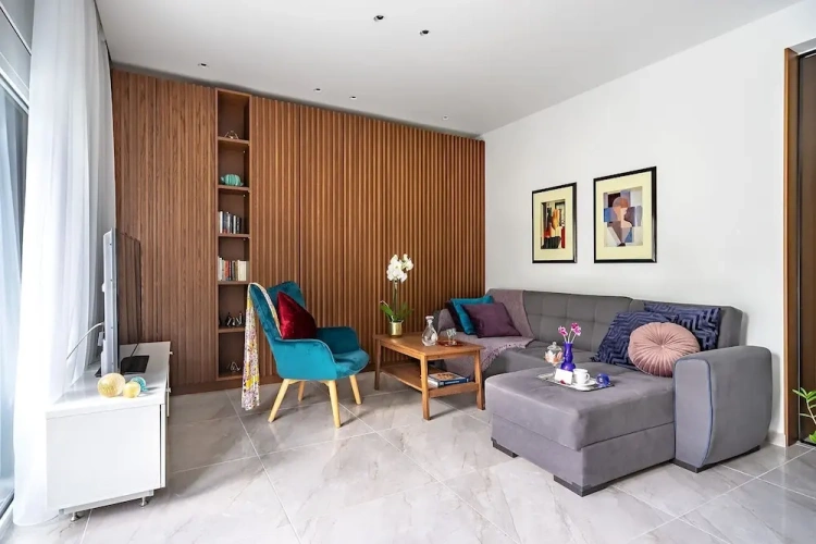 2 Bedrooms Apartment with balcony