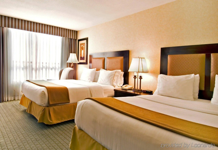 Holiday Inn Express Vancouver-Metrotown (Burnaby) by IHG