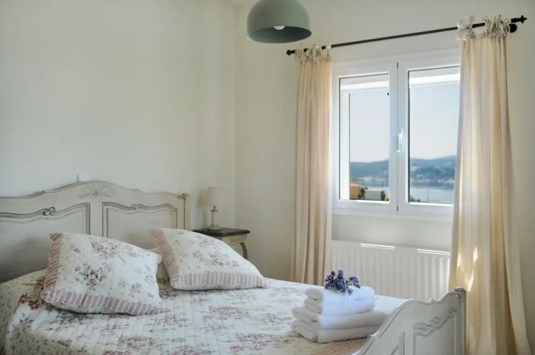 1 Bedroom Apartment with balcony and with sea view