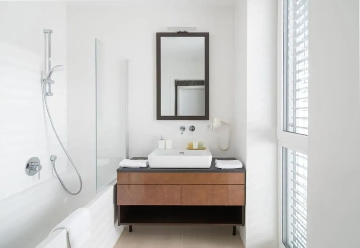 2 Bedrooms Premium Apartment with balcony