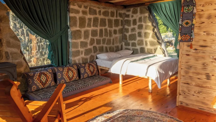 Şahmaran Bungalov
