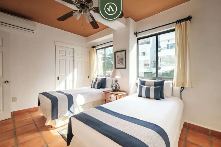 Amazing 2 BR Condo - Partial Oceanview - Pool