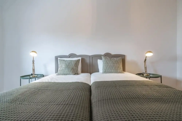 2 Bedrooms Apartment with balcony