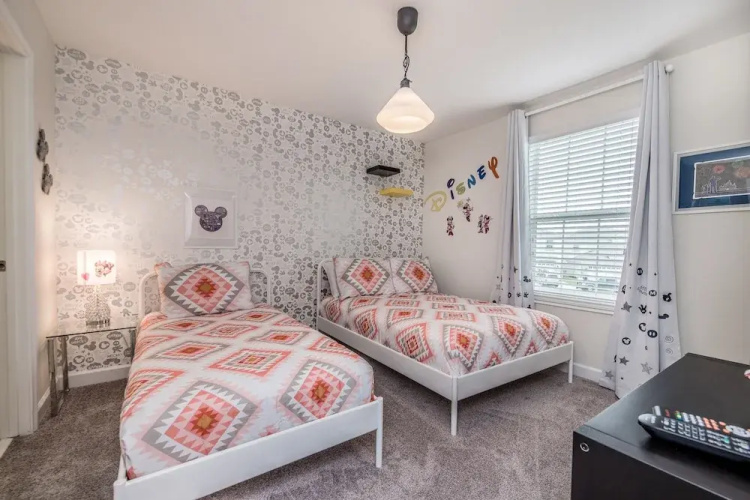 6 Bed 5 Ba Villa with Games, Pool & Spa