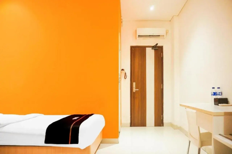 OYO 344 Kr Hotel