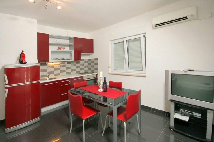 Family Apartment with sea view