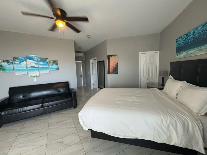 Grace Bay Suites