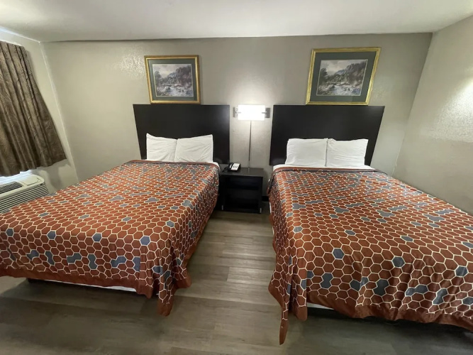 Royal Inn Motel