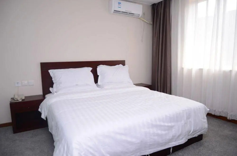 Super 8 Hotel