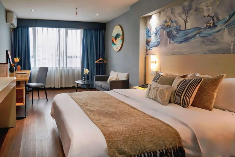 Bless Hotel(铂乐思酒店（南宁朝阳广场长堽路地铁站店）)