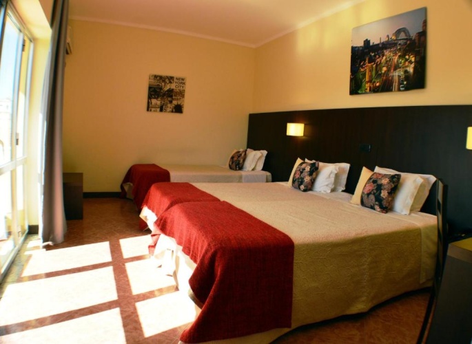 Standard Triple room