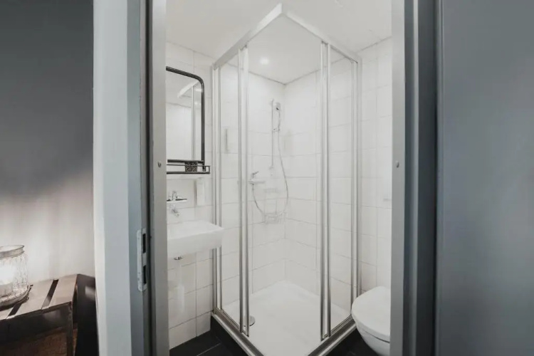 No8 Boutique Hotel - self check in