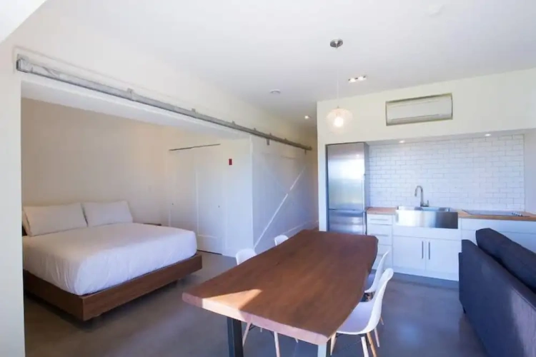 1 Bedroom Apartment oceanfront