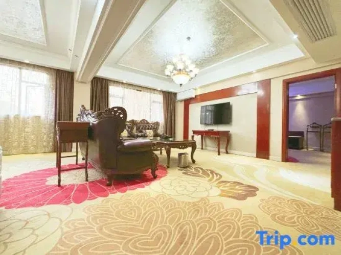 2 Bedrooms Suite