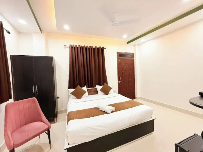Hotel Aastha Inn