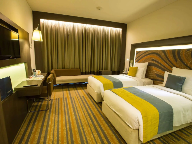 Novotel Kolkata Hotel & Residences Hotel