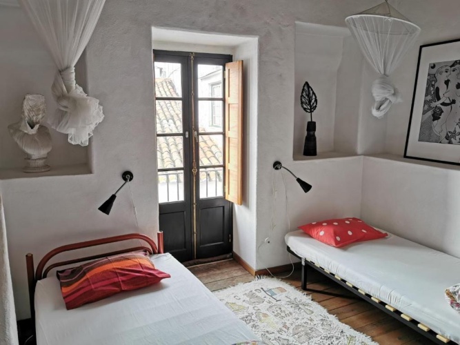 Bed in Dorm with balcony and with view