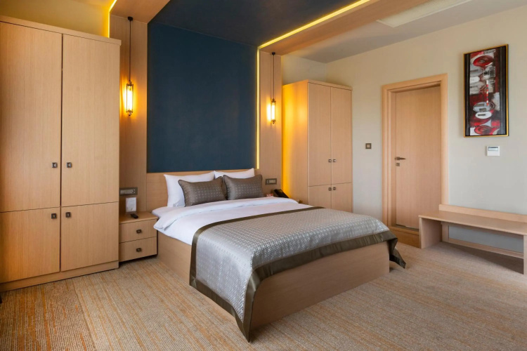 Avec Hotel