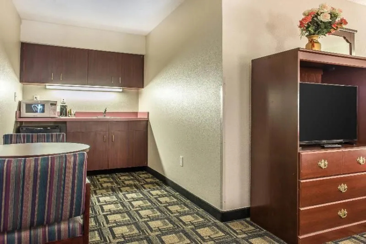 Quality Inn & Suites Mason