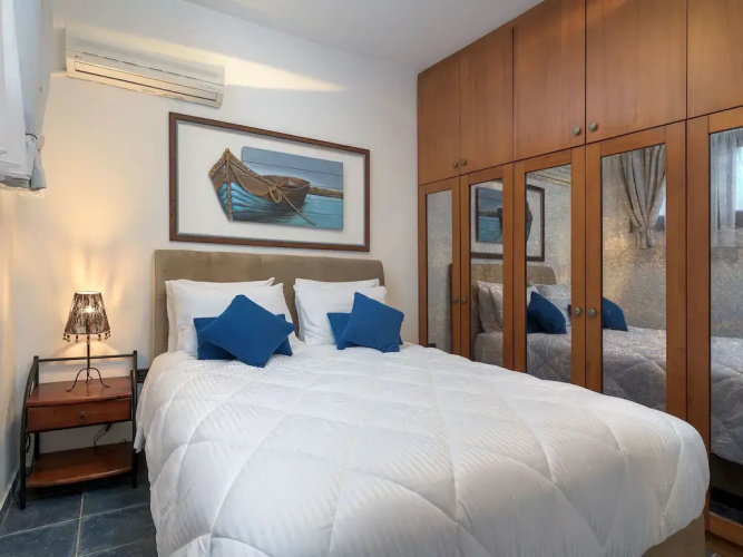 holiday home, Charaki