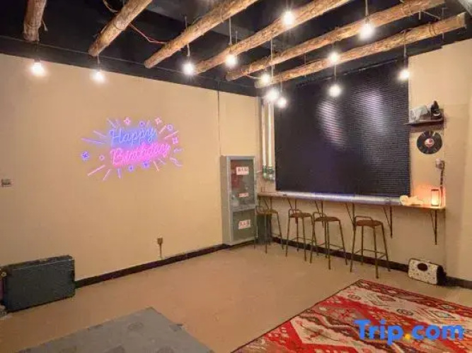 Xiaosenlin Hostel