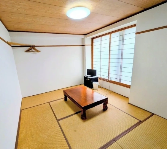 Standard room with mountain view