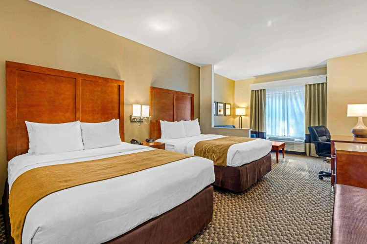 Comfort Suites