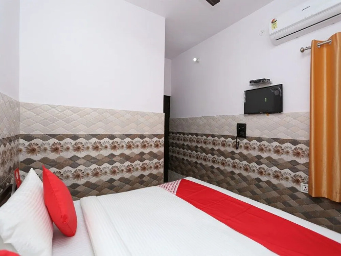 OYO 14920 Blue Heart Guest House