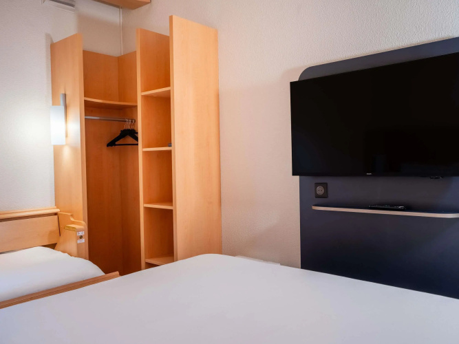 ibis Paris Pont De Suresnes