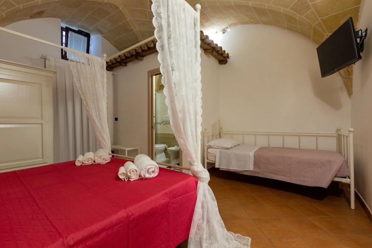 2721 B&B La Ulia - Camera Tripla by Barbarhouse