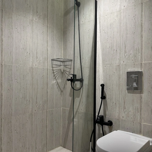 3 Bedrooms Apartment