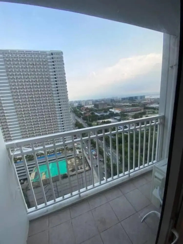 Breeze Residences 26th Floor
