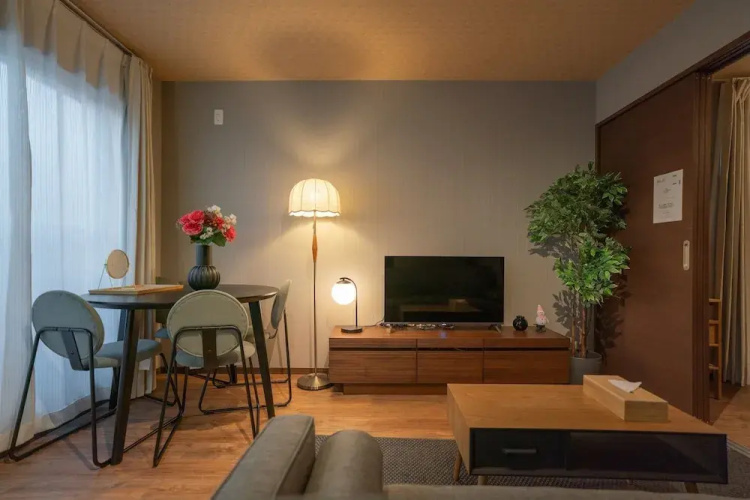 YS Maison 302