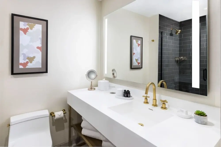 Superior Quadruple room