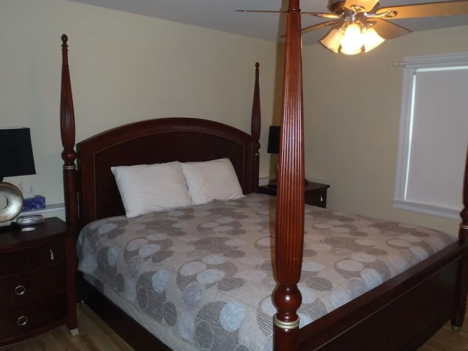 2 Bedrooms Apartment