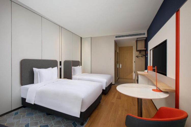 Standard Twin room with balcony