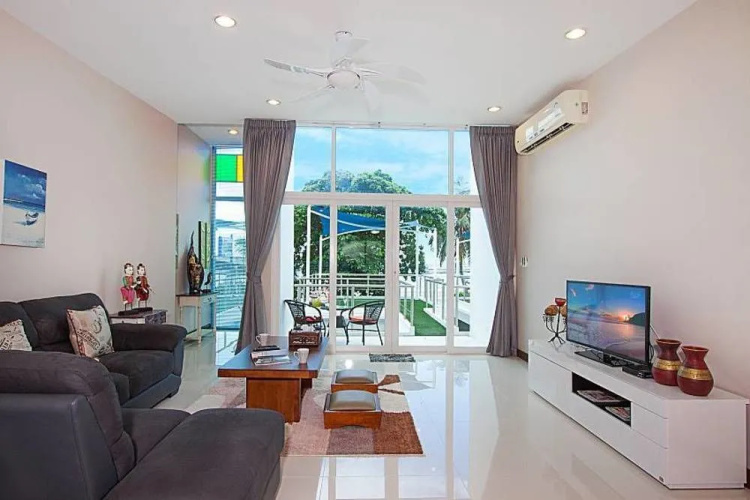 Bangsaray Beach House 2 Bed