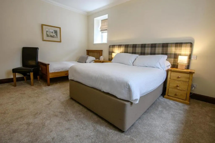 Bridge Hotel