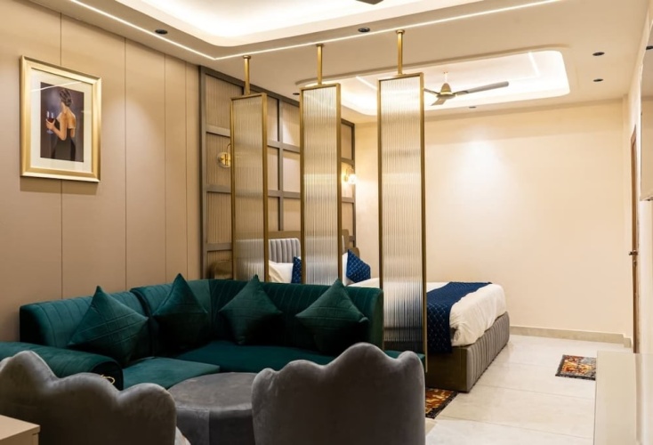 Deluxe Double room with city view