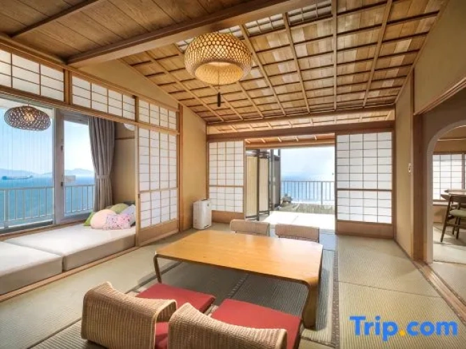 Standard room with ocean view