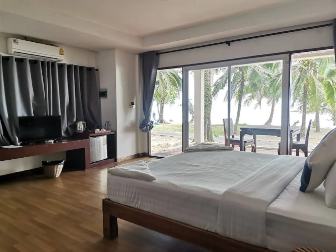 Siam Beach Resort