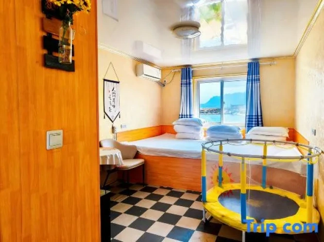 Deluxe Family room