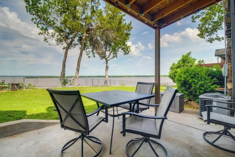 1 Bedroom Apartment with balcony