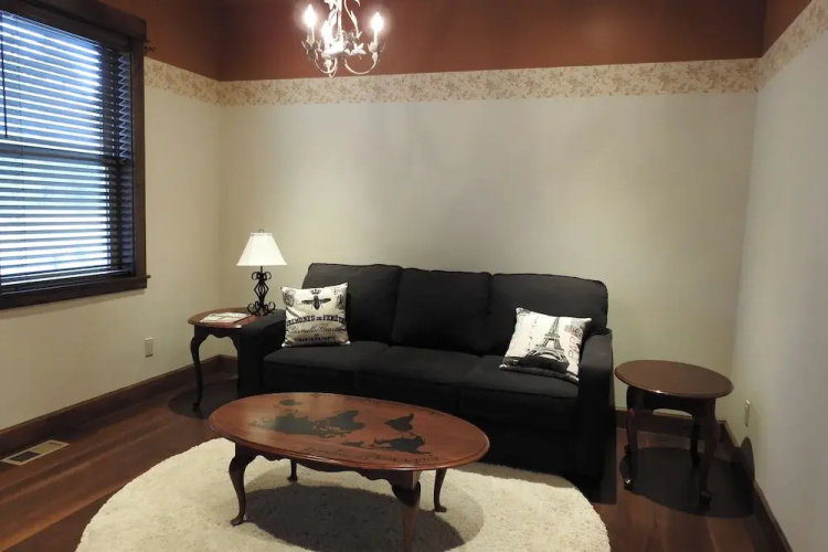 4BR Home on the Deschutes River 5 min to Sun River